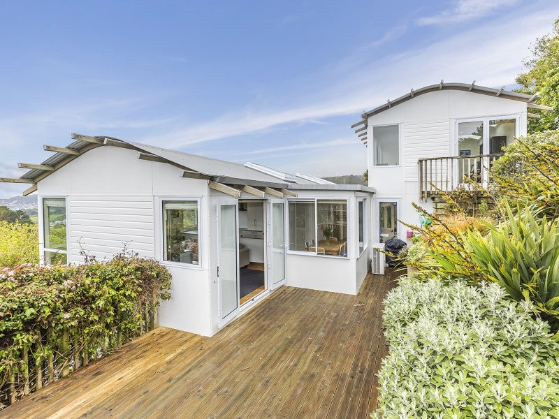 92 Raroa Road, Aro Valley, Wellington - Carousel 1