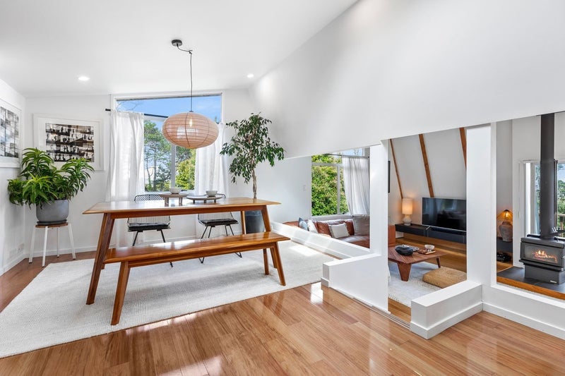 1000 East Coast Road, Northcross, Auckland - Carousel 2