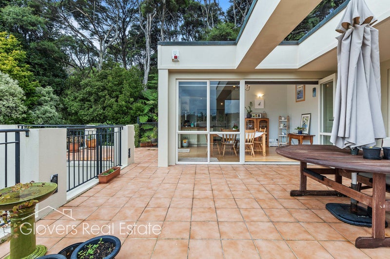 23A Woodfern Crescent, Titirangi, Auckland - Carousel 2