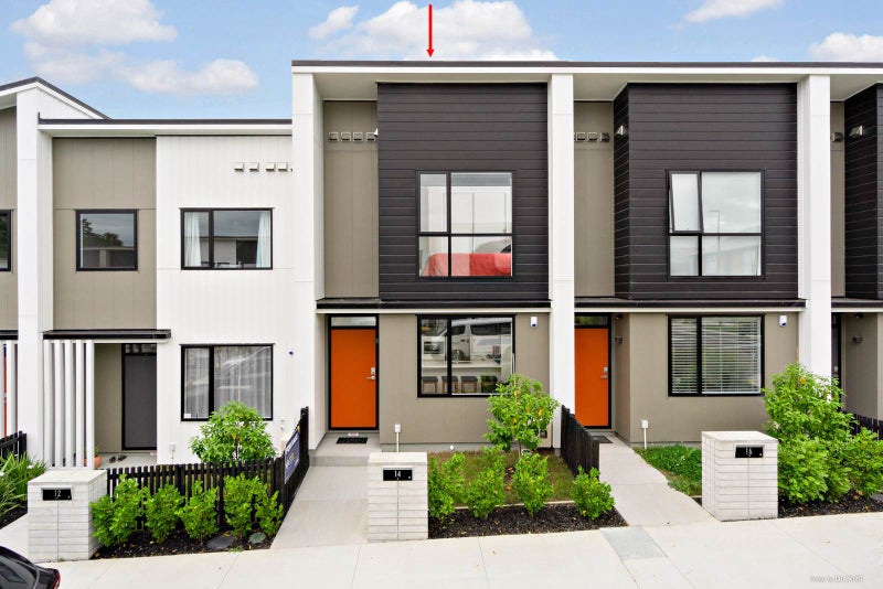 14 Pukewhero Rise, Westgate, Auckland - Carousel 1