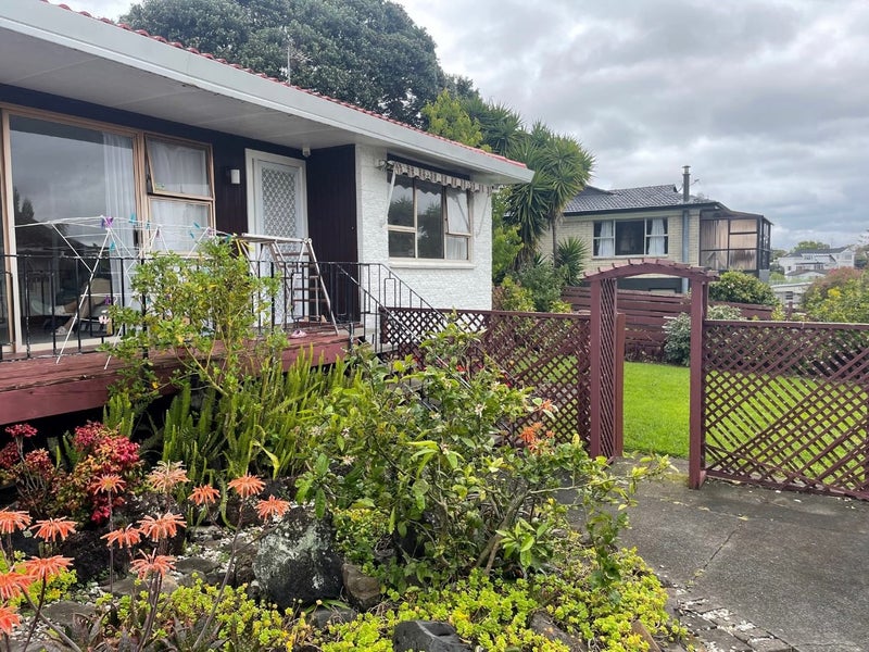 3/191 Lake Road, Belmont, Auckland - Carousel 1