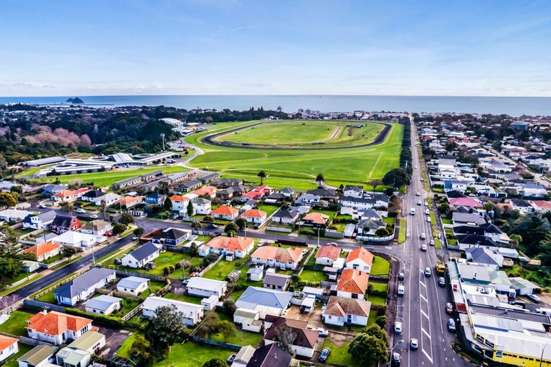 1 List Street, Welbourn, New Plymouth - Carousel 45