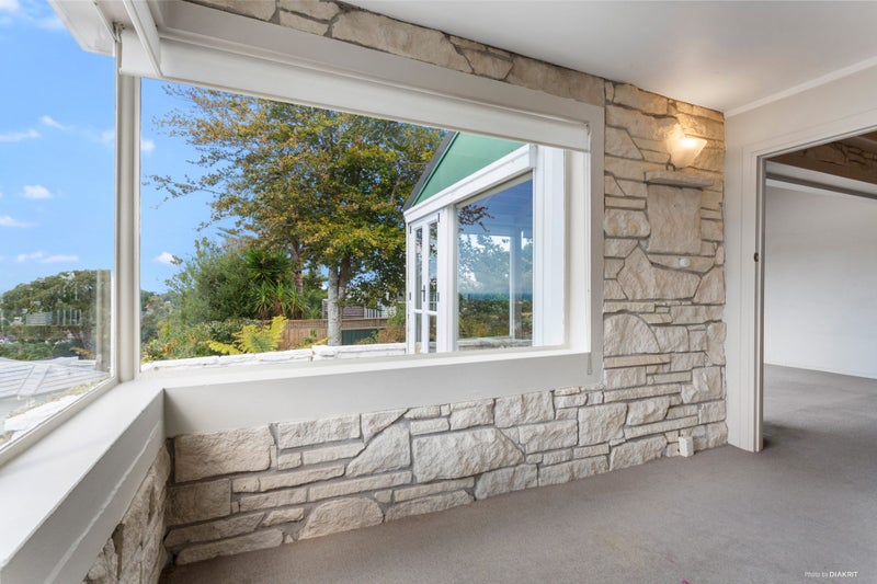 691 East Coast Road, Browns Bay, Auckland - Carousel 2