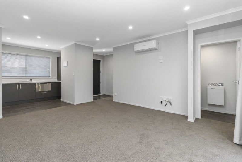 8/88 Carrington Avenue, Silverdale, Hamilton - Carousel 2