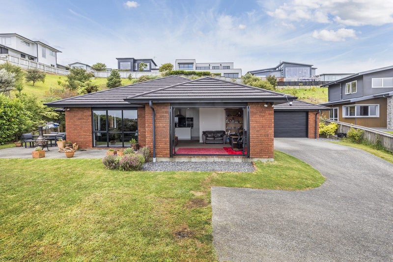 24 Ships Cove, Whitby, Porirua - Carousel 2