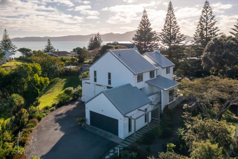 5 Wharemauku Road, Raumati Beach, Paraparaumu - Carousel 2