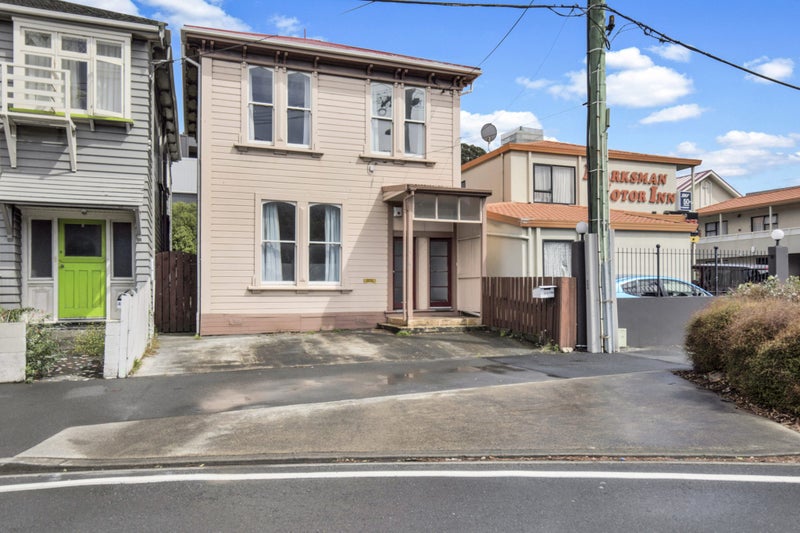 46 Sussex Street, Mount Cook, Wellington - Carousel 1