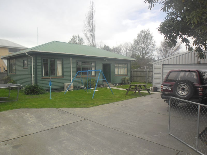 2/30 Barbour Street, Waltham, Christchurch - Carousel 1