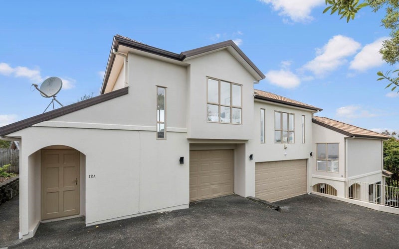 12 Mackwell Road, Fairview Heights, Auckland - Carousel 1