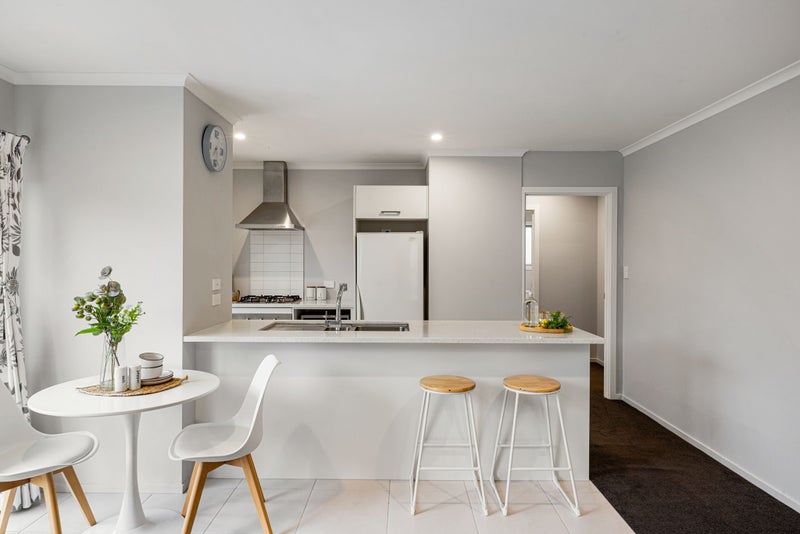 12 Taotahi Avenue, Dinsdale, Hamilton - Carousel 2