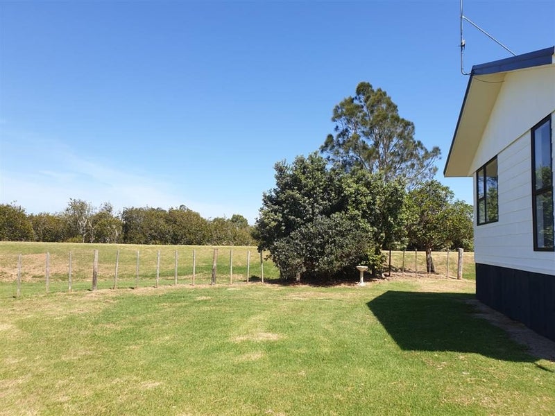 42 Parakai Avenue, Parakai, Helensville - Carousel 12