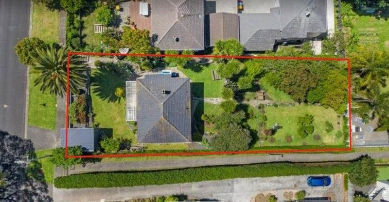 111 Paihia Road, One Tree Hill, Auckland - Carousel 2