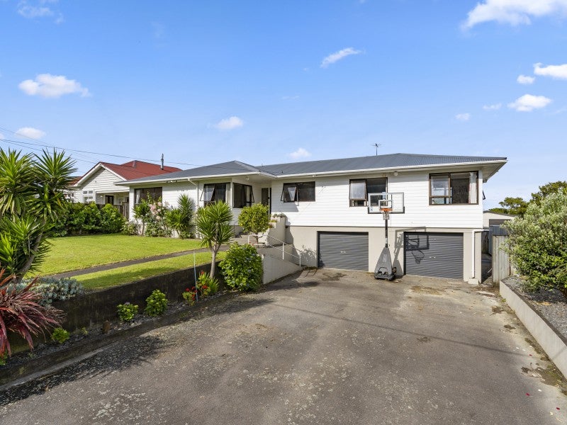 74 Smart Road, Glen Avon, New Plymouth - Carousel 1