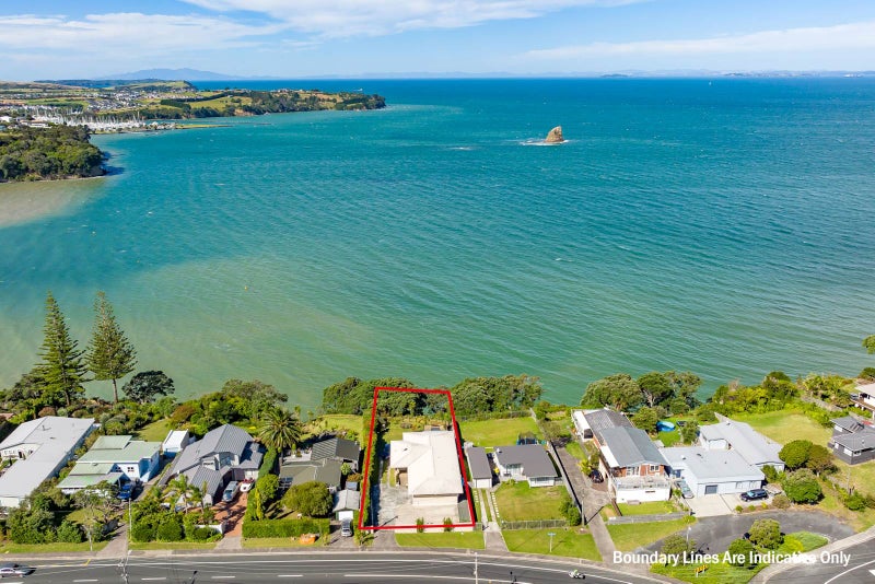 975 Whangaparaoa Road, Matakatia, Whangaparaoa - Carousel 1