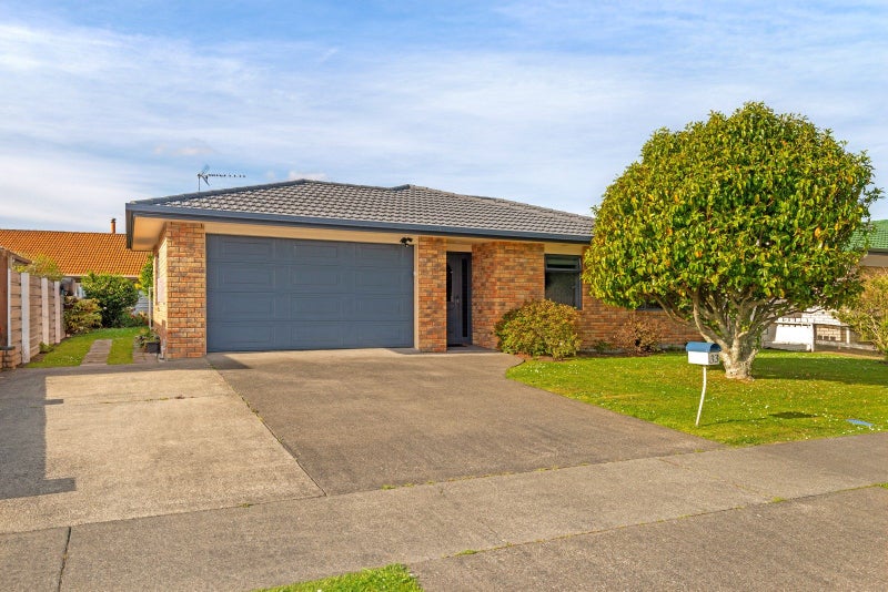 33 Ruru Avenue, Lytton West, Gisborne - Carousel 1