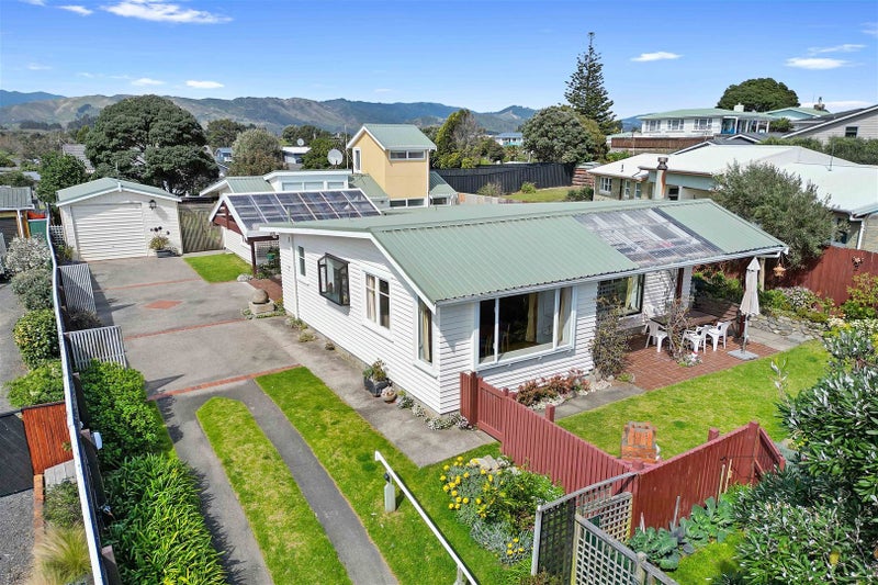 6 William Street, Waikanae Beach, Waikanae - Carousel 2