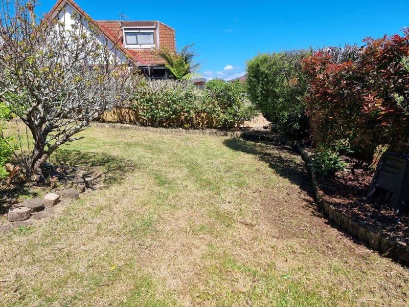 47 Dalwhinnie Parade, Highland Park, Auckland - Carousel 18