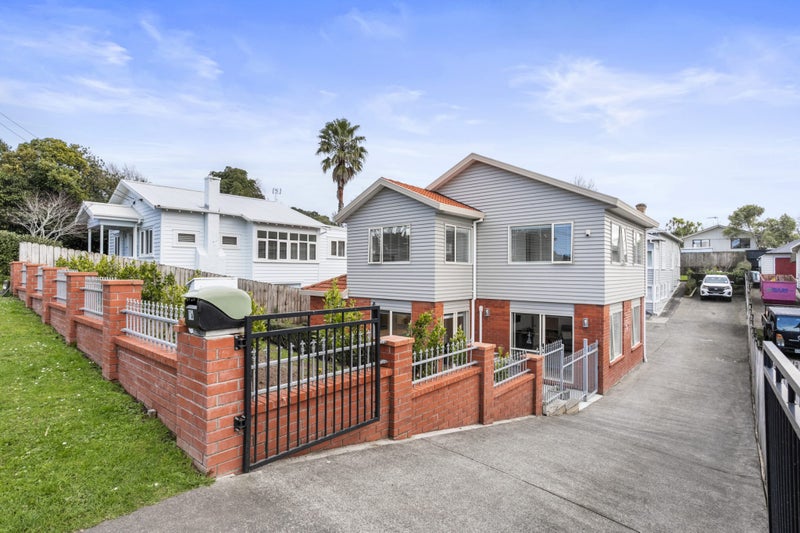 7A Watea Road, Sandringham, Auckland - Carousel 1
