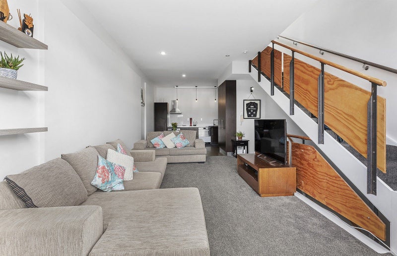 13/185 Tasman Street, Mount Cook, Wellington - Carousel 1