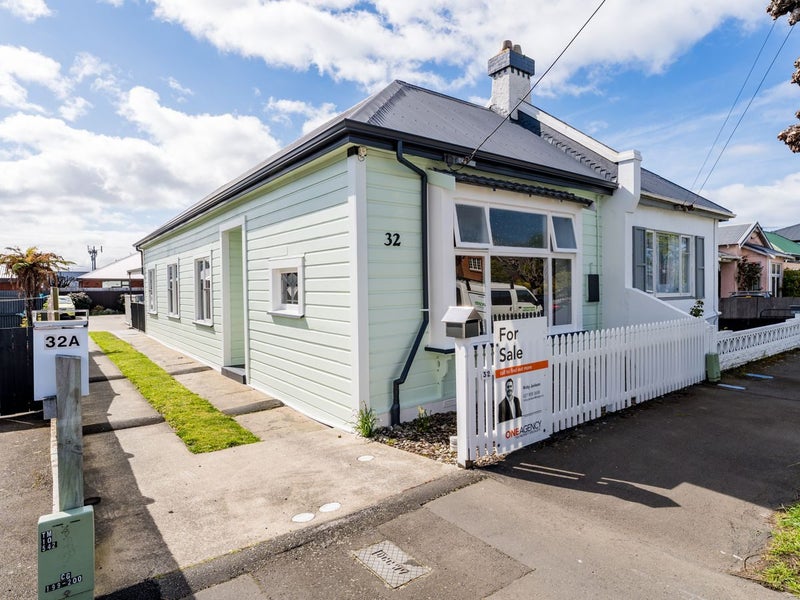 32 Baker Street, Caversham, Dunedin - Carousel 1