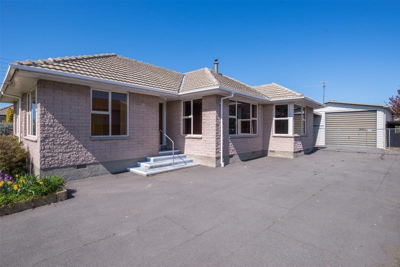49 Glenmore Avenue, Casebrook, Christchurch - Carousel 2