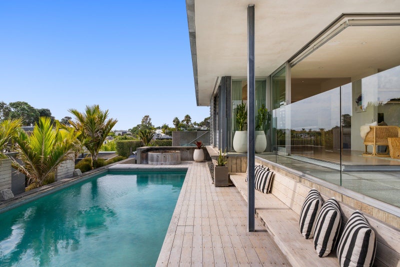 19B Masons Avenue, Herne Bay, Auckland - Carousel 1