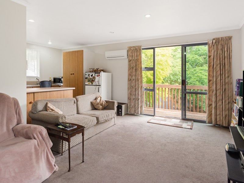 104 Milton Terrace, Picton - Carousel 20