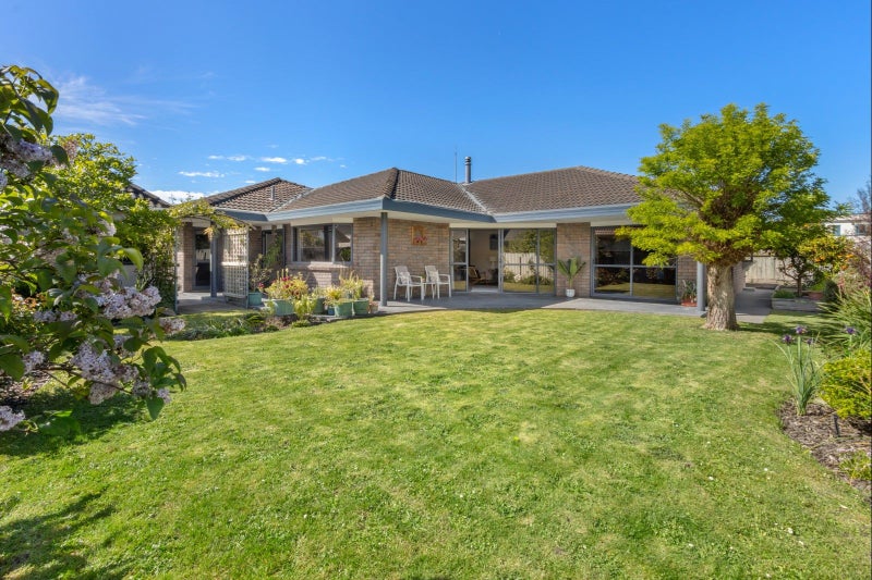 9 Bishops Close, Greenmeadows, Napier - Carousel 1