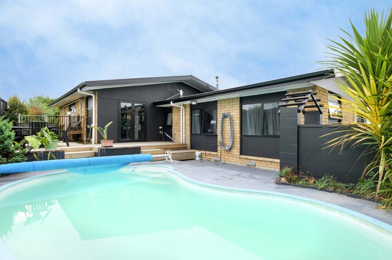 11 Leonard Place, Dinsdale, Hamilton - Carousel 1