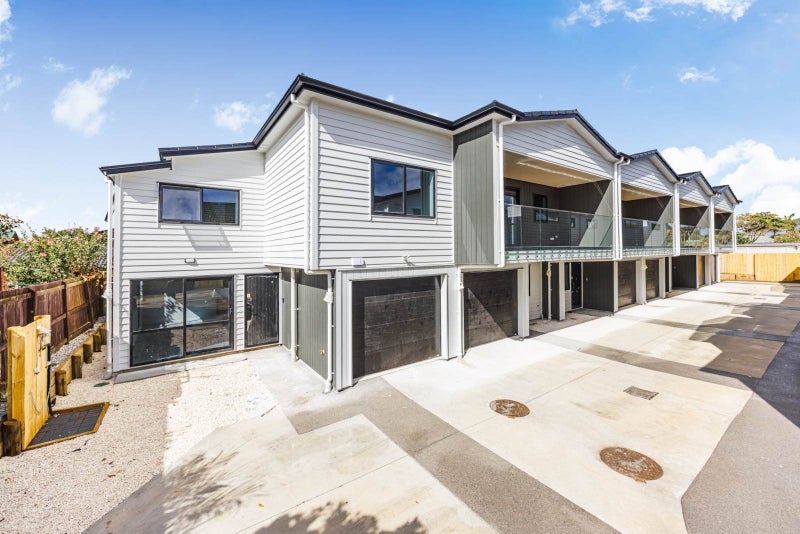 9A Landscape Road, Papatoetoe, Auckland - Carousel 1