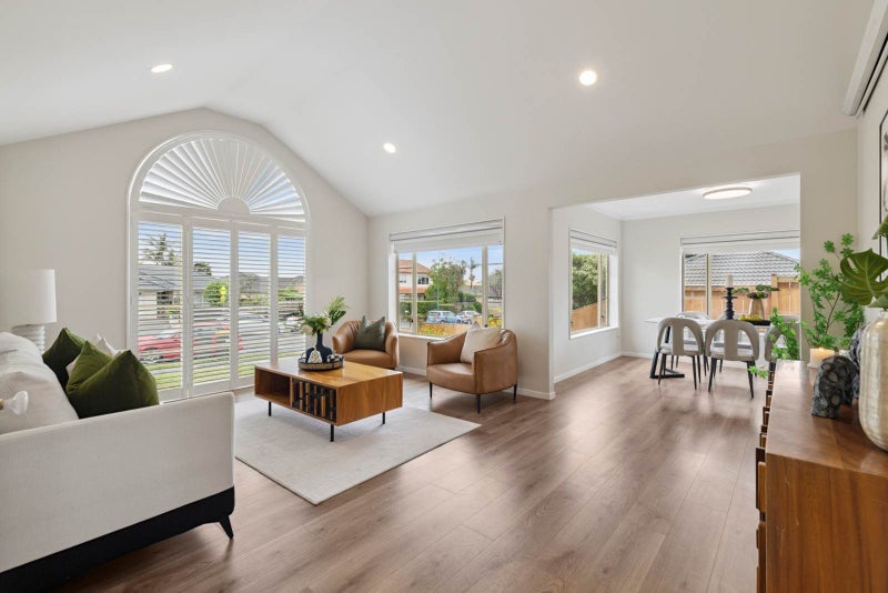 102 Golfland Drive, Golflands, Auckland - Carousel 2