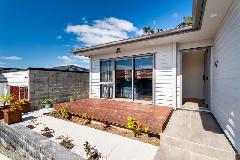 74A Awaroa Road, Sunnyvale, Auckland - Carousel 2