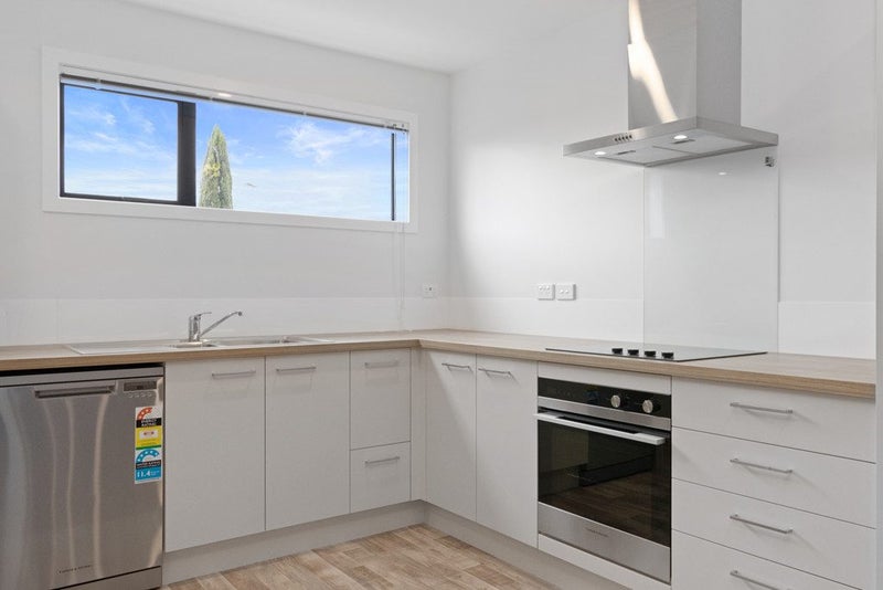 6/5 Dyer Street, Whitiora, Hamilton - Carousel 2