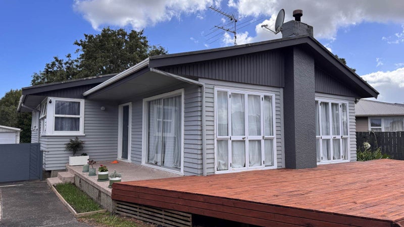 98 Edgewater Drive, Pakuranga, Auckland - Carousel 2