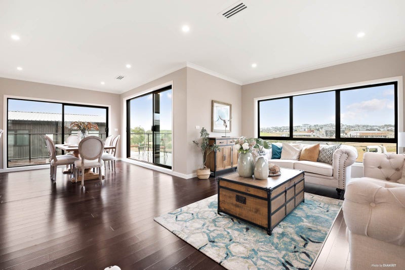 5 Ruku Street, Long Bay, Auckland - Carousel 2