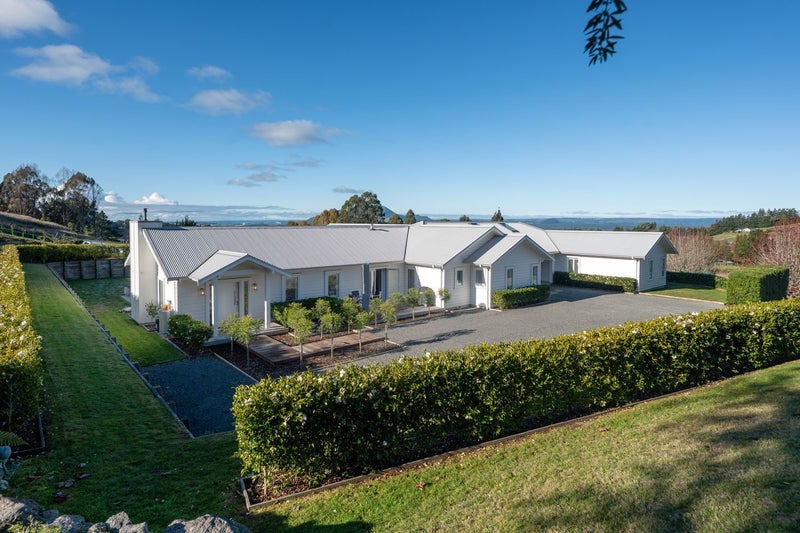 2/21 Highland Drive, Taupo - Carousel 1