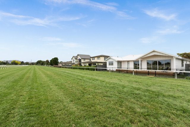 9 Raceview Close, Raureka, Hastings - Carousel 17