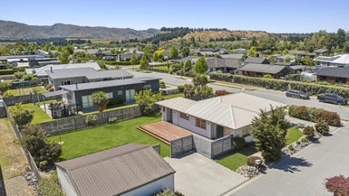 2 Poppy Lane, Albert Town, Wanaka - Carousel 1