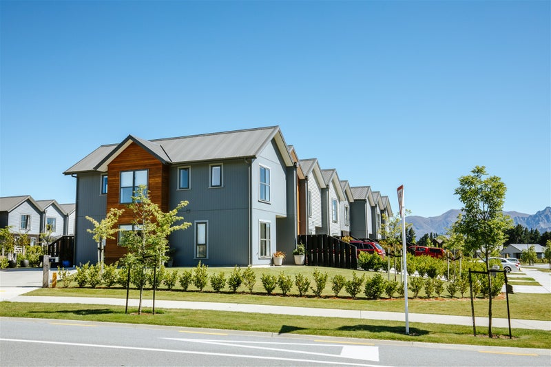 4 Obelisk street, Wanaka, Queenstown - Carousel 2