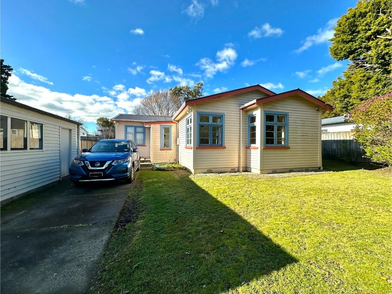 12 Henry Street, Ebdentown, Upper Hutt - Carousel 1
