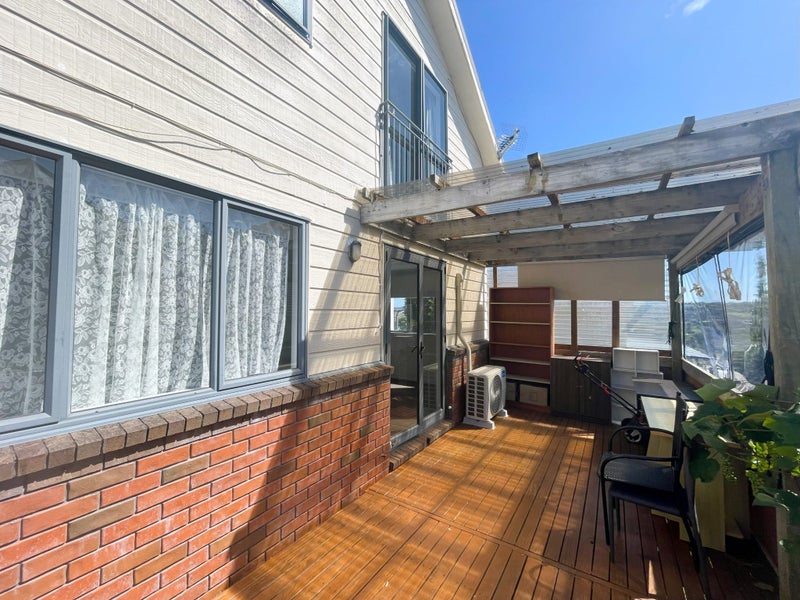 36 Benchmark Drive, Massey, Auckland - Carousel 10