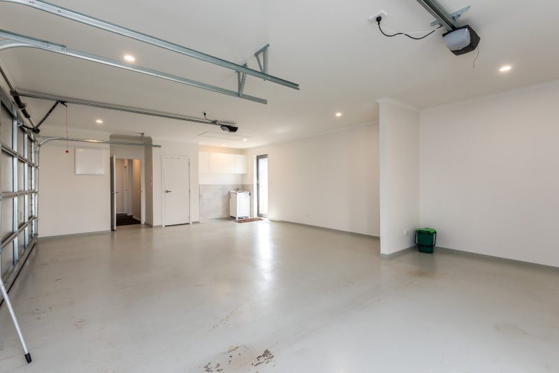 14 Sydney Place, Flagstaff, Hamilton - Carousel 15