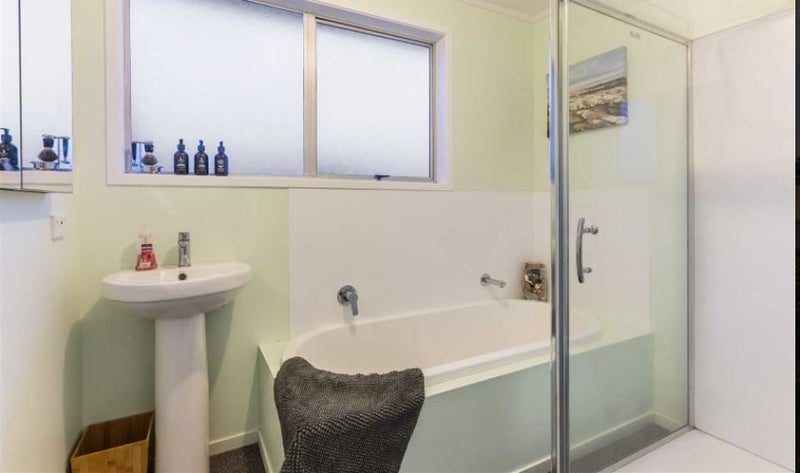 87 The Avenue, Lynfield, Auckland - Carousel 19