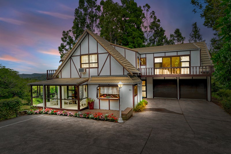 238 Forest Hill Road, Waiatarua, Auckland - Carousel 1