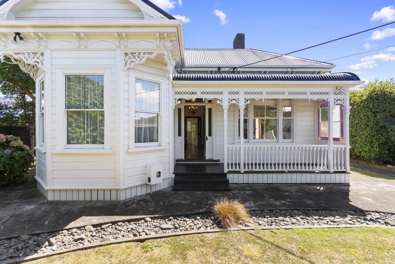 12 Mount Smart Road, Royal Oak, Auckland - Carousel 1