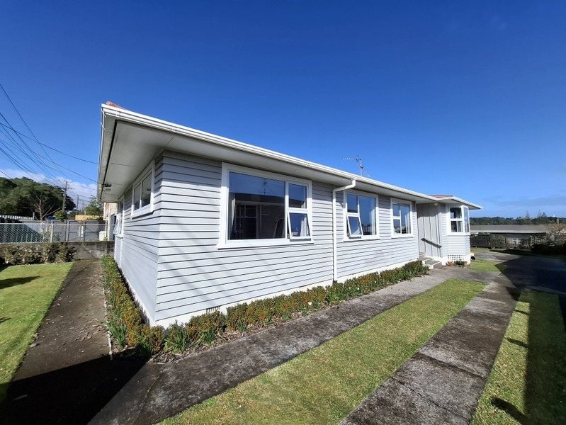 108 Frankley Road, Frankleigh Park, New Plymouth - Carousel 1