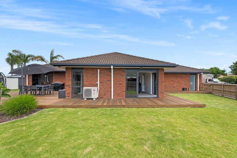11A Jasmine Place, Mount Maunganui, Mount Maunganui - Carousel 1