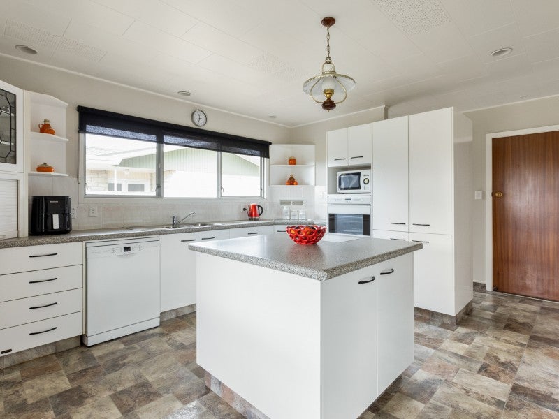 610 Ballantyne Street, Frimley, Hastings - Carousel 1