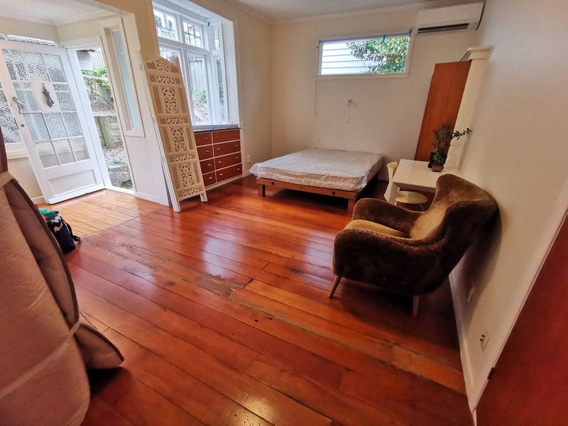 17 Clifton Terrace, Kelburn, Wellington - Carousel 1