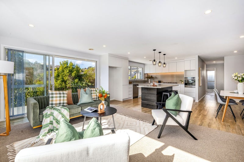 13 Breakwater Way, Whitby, Porirua - Carousel 2